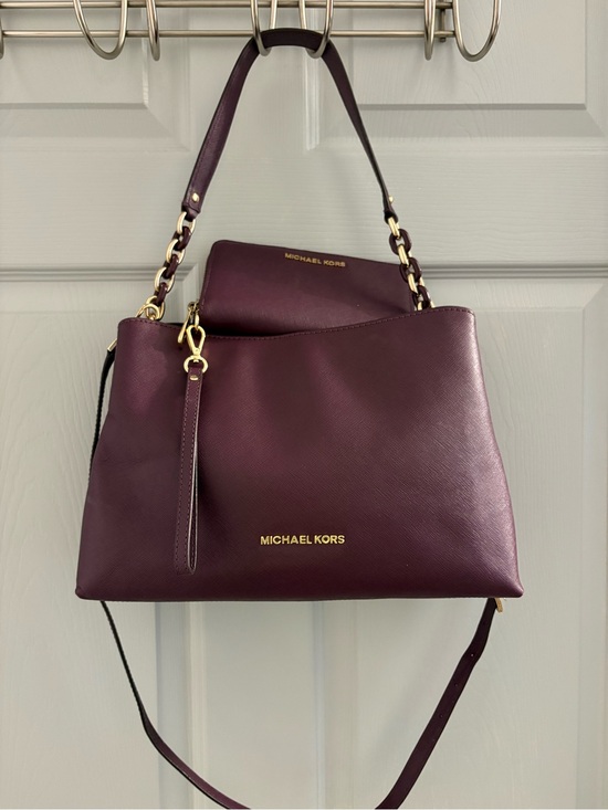 Michael Kors Handbags - Michael Kors Plum Saffiano Shoulder Tote with wallet